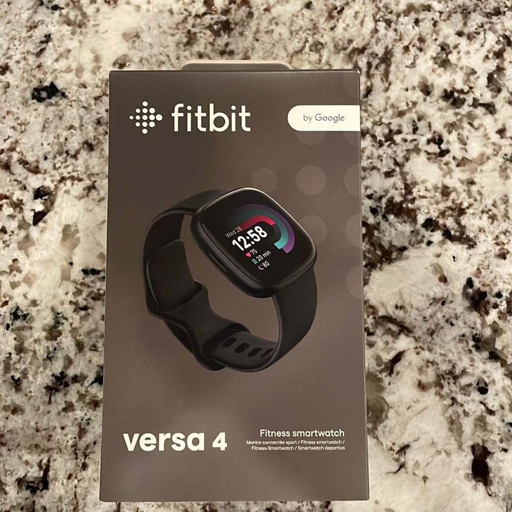 NIB Fitbit Vera 4